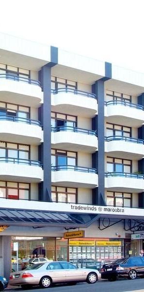 REFRESHED SPECIOUS ONE BEDROOM APARTMENT WITH STUDY + CAR SPACE - Photo 1