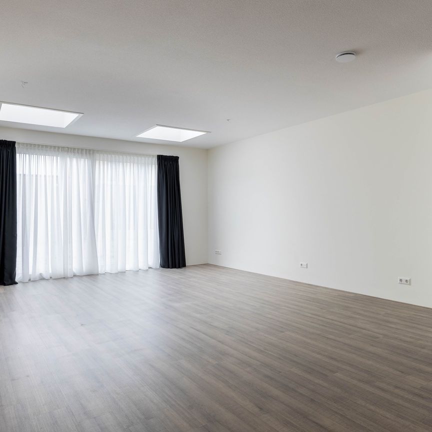 Pieter Van Lisselaan, 1431 MM Aalsmeer - Photo 1