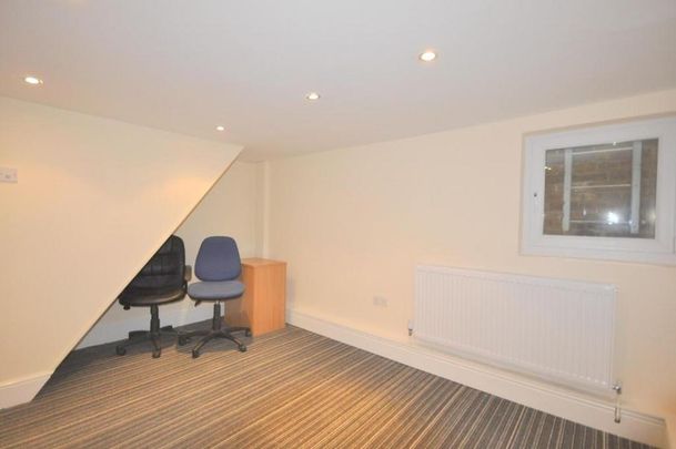 House share to rent - Photo 1