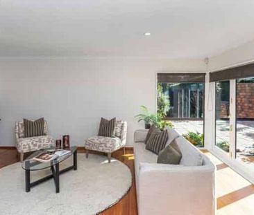 RICCARTON - 3 BEDROOMS, 2 BATHROOMS, 2 HEATPUMPS, DOUBLE GARAGE - Photo 1