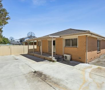 56 Cabinda Drive, Keysborough VIC 3173 - House For Rent | Domain - Photo 5