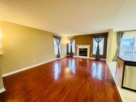 For Lease - 21 Karendale Street, Barrhaven, Ontario - Photo 4