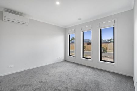 WELCOME HOME - PARKSIDE - Photo 4