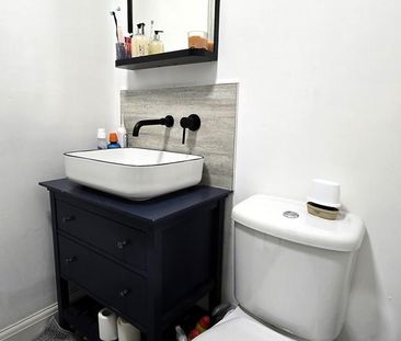 4 bedroom flat to rent - Photo 6