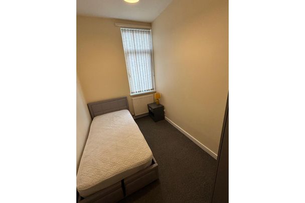 Splott Road, Cardiff, CF24 - Photo 1