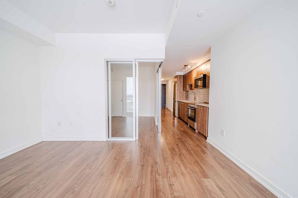 For Lease - 15 Wellington Street Unit# 1005, Kitchener, Ontario - Photo 1