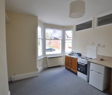 1 bedroom flat - ground floor to rent - Photo 1