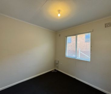 2/13 Adams Street, Queanbeyan - Photo 1
