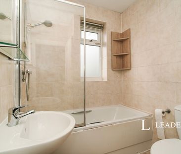 3 bedroom house to rent West Green, Middleton, Manchester, M24 - Photo 3