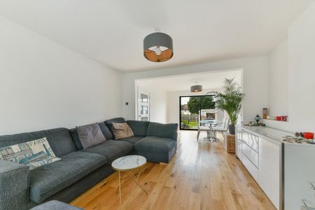 Shaldon Drive, SM4, London - Photo 3