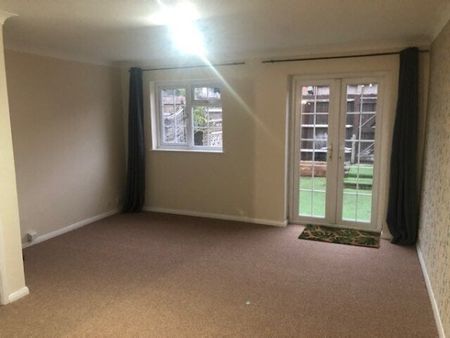 Middle Lane, EPSOM, KT17 - Photo 3