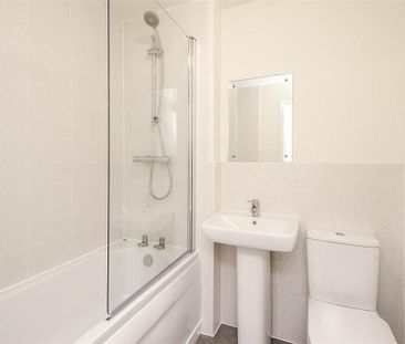 2 bedroom end of terrace house to rent - Photo 6