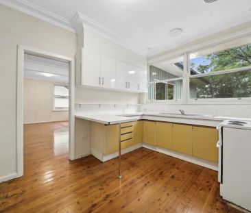 Spacious Family Home - Photo 2