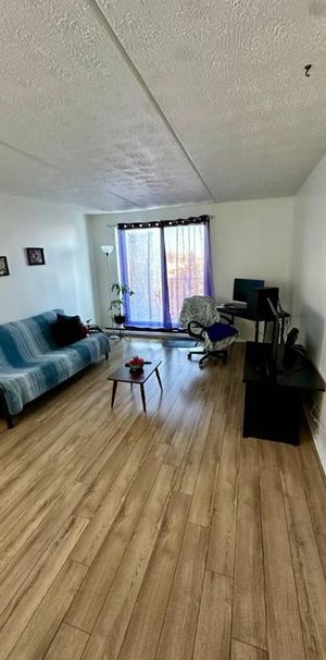 Chutes de PRIX $$.......LOGEMENTS A LOUER A LONGUEUIL - Photo 1