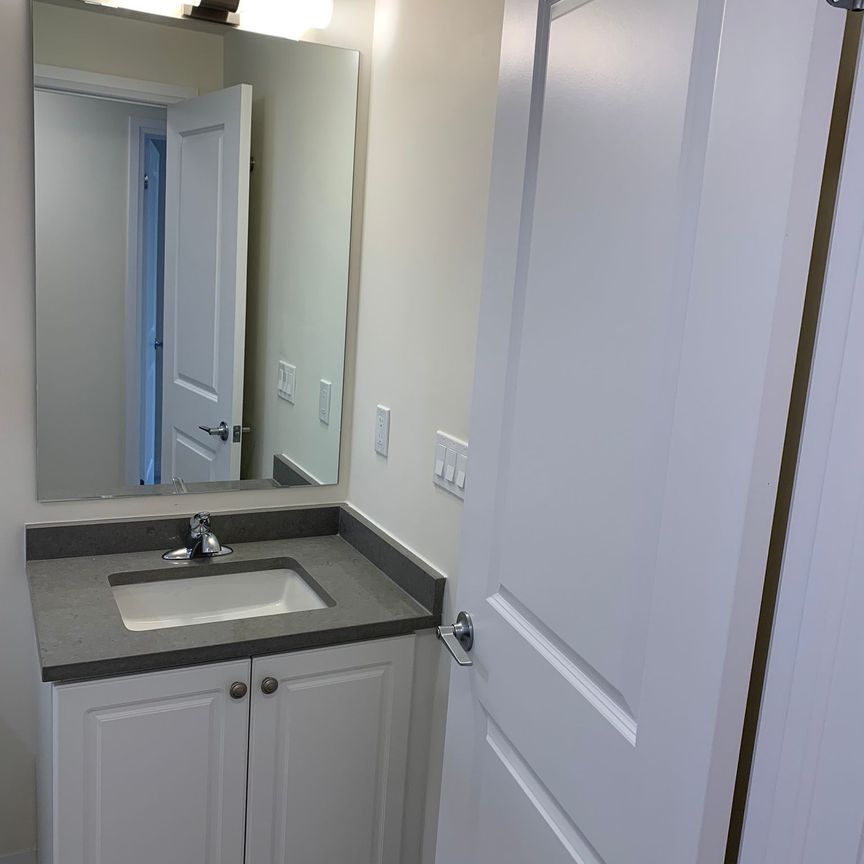 For Lease - 2635 William Jackson Drive Unit# 308, Pickering, Ontario - Photo 1