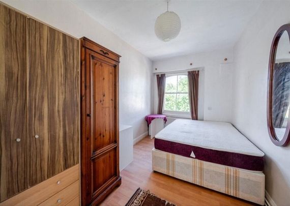 Trafalgar Avenue - Photo 1