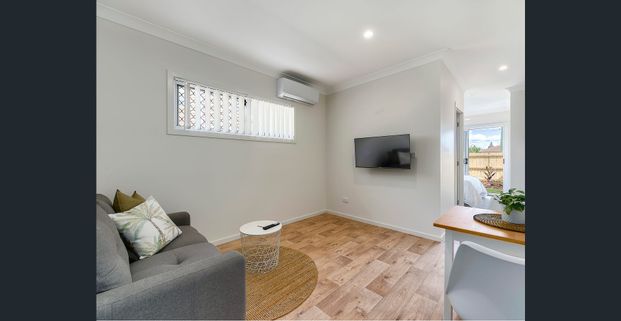 MODERN, FULLY FURNISHED, DESIGNER LOWSET STUDIO APARTMENT - Photo 1