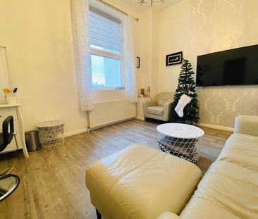 2 bedroom apartment to rent Clarence Parade, Southsea, PO5 - Photo 2