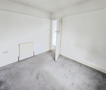 2 bedroom maisonette to rent - Photo 4