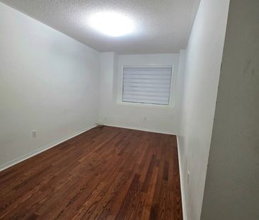 For Lease - 39 Rotunda Street, Brampton, Ontario - Photo 6