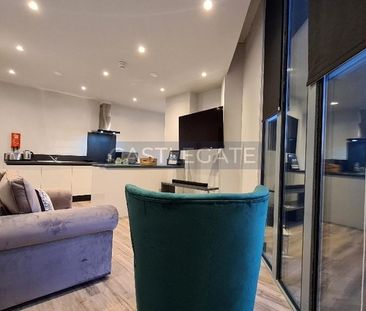 3 bedroom flat share to rent - Photo 2