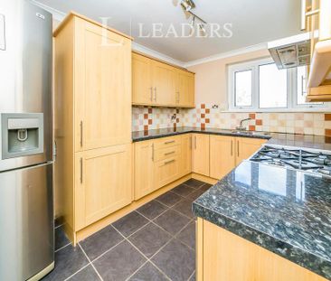 2 bedroom flat to rent - Photo 3