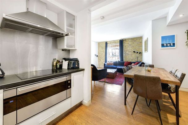 A Well [resented two bedroom apartment in Battersea Square - Photo 1