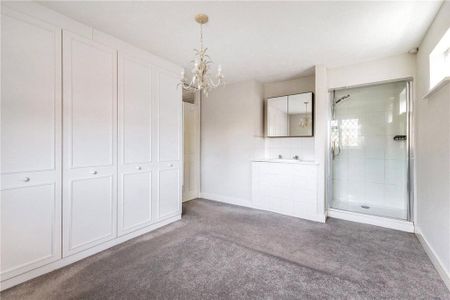 4 bedroom detached house to rent - Photo 5