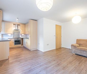 2 bedroom flat to rent - Photo 6