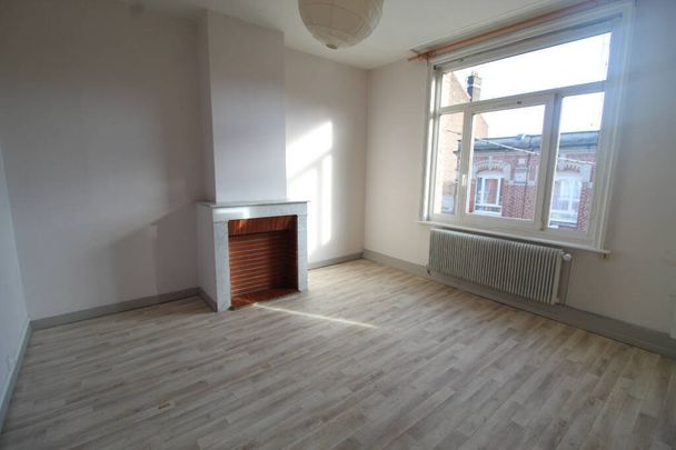 Location appartement 3 pièces 93.25 m² à Lille (59000) FIVES - Photo 1