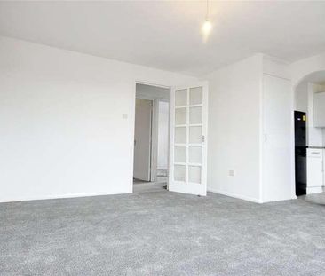 Dunnock Close, Enfield, London, N9 - Photo 5