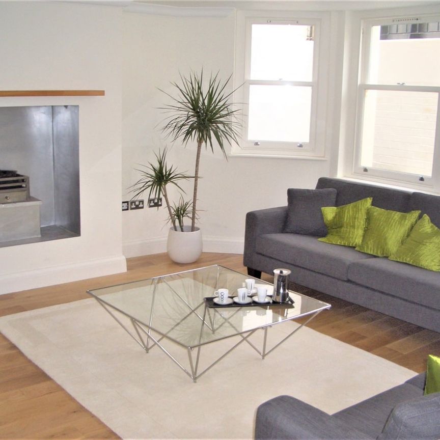 2 Bed Flat, Deronda Road, SE24 - Photo 1