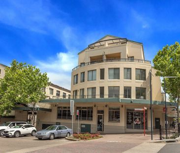 Loft Style Apartment in the Heart of Cremorne - Photo 1