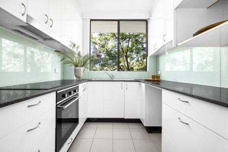 A Private Sanctuary Immersed In Nature - Photo 4