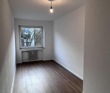 Erstbezug nach Renovierung! Zentrale Wohnung mit Balkon (NEUE Fotos) - Photo 3