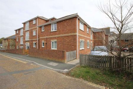 Brooklands, Queens Road, Freshwater, PO40 - Photo 2