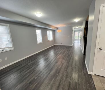 For Lease - 3200 Singleton Avenue Unit# 3, London South, Ontario - Photo 1