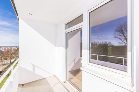 Balkon / Modernes Bad / Gute Lage - Photo 4