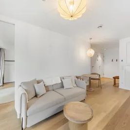 Design-Juwel im 1. Bezirk: Komplett möblierte 2-Zimmer-Wohnung mit privater Loggia - Foto 1