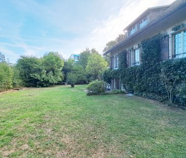 Detached villa with garden, in the center of Nyon! - Photo 1