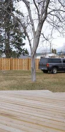 3 bedrooms rancher, huge fenced yard - Photo 1