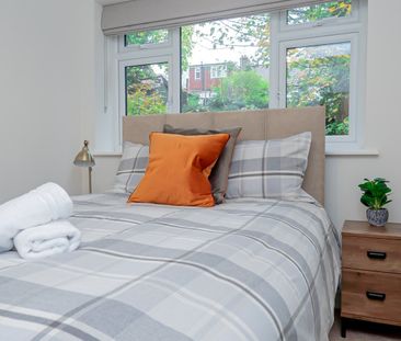 2 Bed Flat, Brighton Road, CR8 - Photo 3
