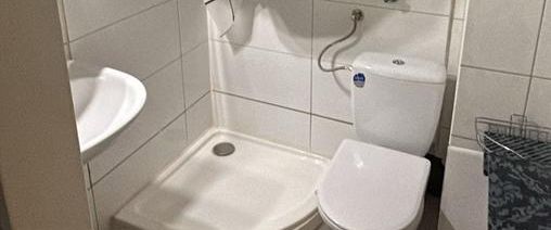 WOHNUNG ZU VERMIETET AB SOFORT! PERFEKT FÜR HANDWERKER - Photo 1