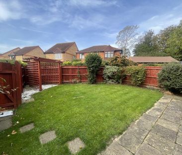 2 bedroom semi-detached house to rent - Photo 6