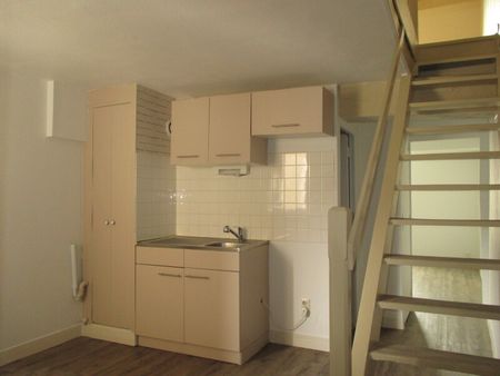 Location Appartement 2 pièces 44m² ORLEANS 45000 - Photo 3