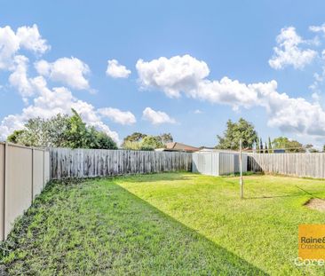 8 Lansell Drive, Cranbourne North, VIC 3977 - Photo 3