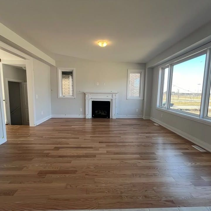 For Lease - 51 Corley Street, Kawartha Lakes, Ontario - Photo 1