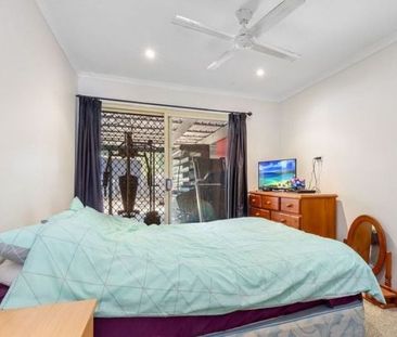 Dual Homes on Expansive Munruben Property - Photo 3