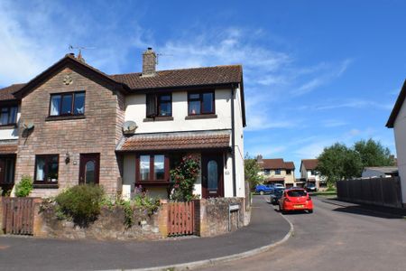 3 bedroom end of terrace house to rent - Photo 3