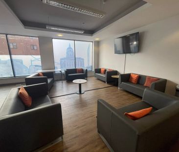 Large Studio - Photo 1